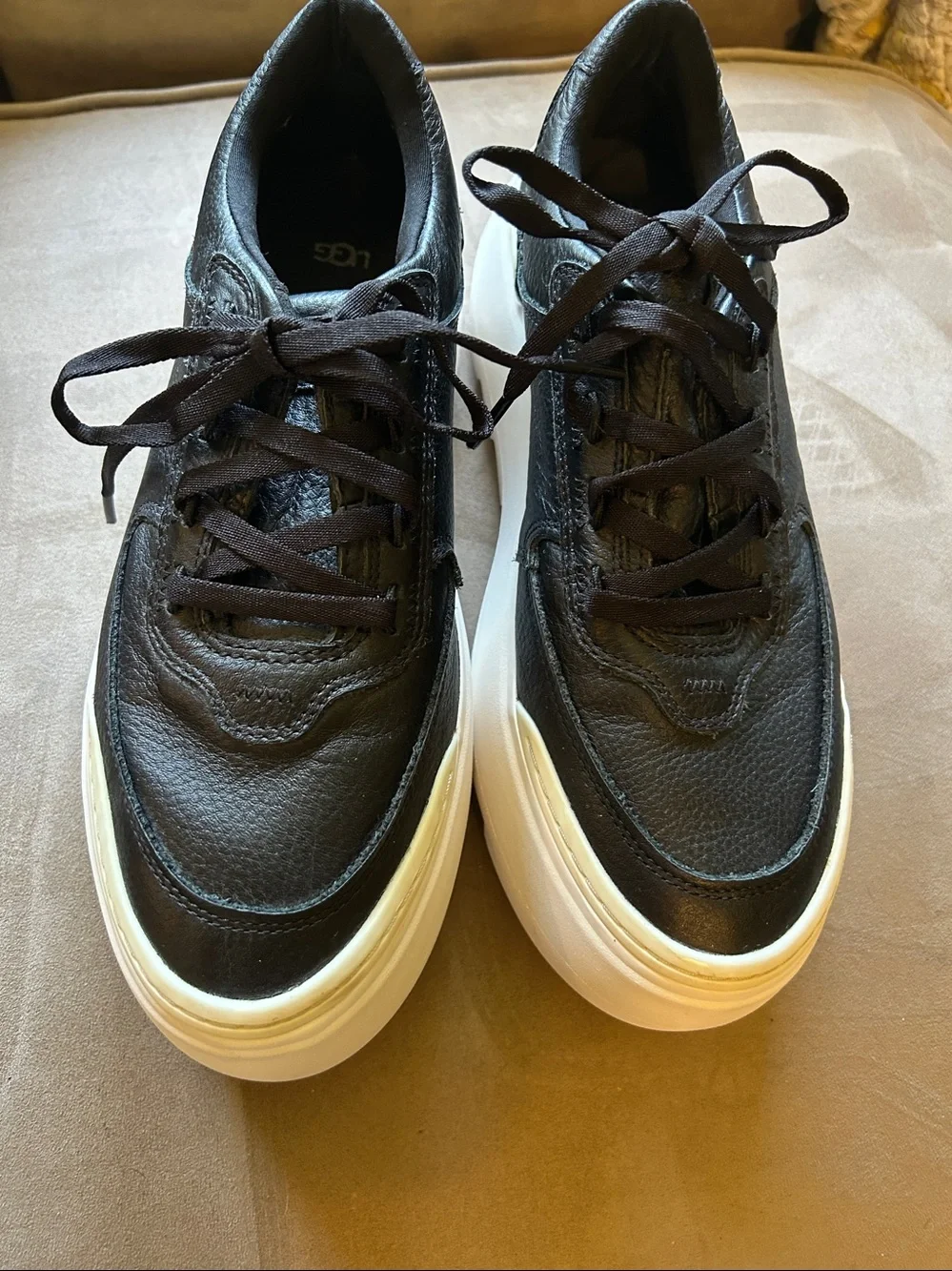 UGG Marin Mega Lace Platform Sneakers size 9.5